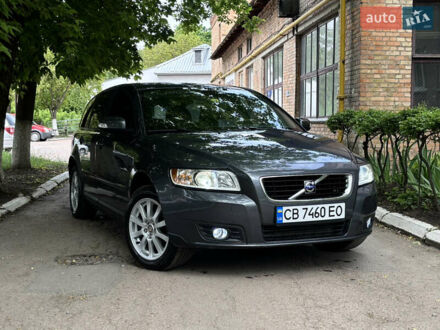 Вольво V50 2009 у Бердичеве на Automoto.ua Сірий Вольво V50, об'ємом двигуна 1.6 л та пробігом 269 тис. км за 7150 $, фото 1 на Automoto.ua