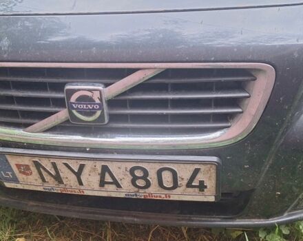 Сірий Вольво V50, об'ємом двигуна 2 л та пробігом 300 тис. км за 4200 $, фото 1 на Automoto.ua