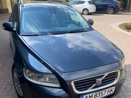 Сірий Вольво V50, об'ємом двигуна 1.56 л та пробігом 350 тис. км за 6999 $, фото 1 на Automoto.ua