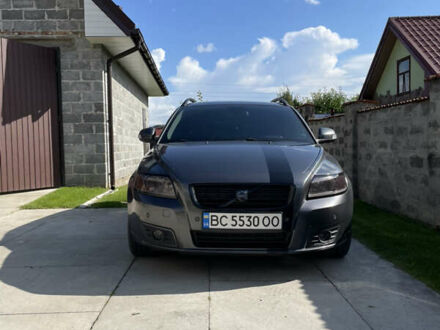 Серый Вольво В50, объемом двигателя 1.56 л и пробегом 274 тыс. км за 8200 $, фото 1 на Automoto.ua