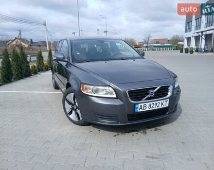 Серый Вольво В50, объемом двигателя 1.6 л и пробегом 227 тыс. км за 7800 $, фото 1 на Automoto.ua