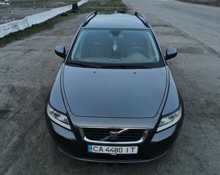 Сірий Вольво V50, об'ємом двигуна 1.6 л та пробігом 305 тис. км за 7150 $, фото 1 на Automoto.ua