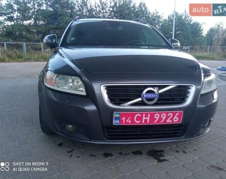 Вольво В50 2010 в Самборе на Automoto.ua Серый Вольво В50, объемом двигателя 1.6 л и пробегом 251 тыс. км за 7200 $, фото 1 на Automoto.ua