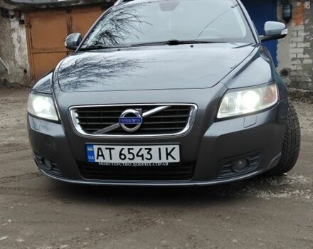 Сірий Вольво V50, об'ємом двигуна 1.6 л та пробігом 245 тис. км за 8300 $, фото 1 на Automoto.ua