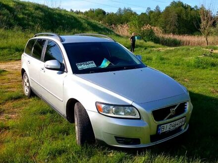 Вольво V50 2010 у Гадяче на Automoto.ua Сірий Вольво V50, об'ємом двигуна 1.6 л та пробігом 200 тис. км за 7200 $, фото 1 на Automoto.ua