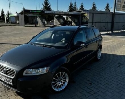 Сірий Вольво V50, об'ємом двигуна 1.56 л та пробігом 305 тис. км за 6500 $, фото 1 на Automoto.ua