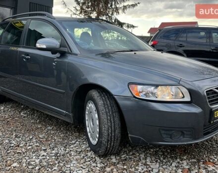 Сірий Вольво V50, об'ємом двигуна 1.56 л та пробігом 202 тис. км за 7400 $, фото 1 на Automoto.ua