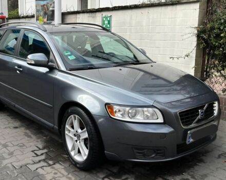 Сірий Вольво V50, об'ємом двигуна 2 л та пробігом 250 тис. км за 7100 $, фото 1 на Automoto.ua