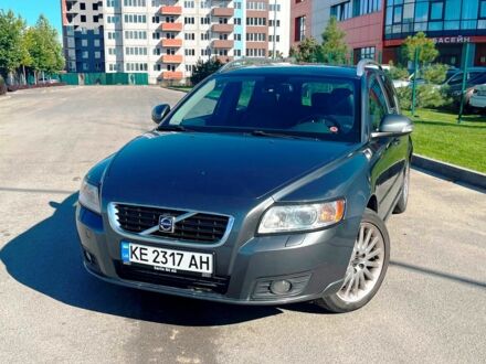 Сірий Вольво V50, об'ємом двигуна 1.6 л та пробігом 270 тис. км за 7200 $, фото 1 на Automoto.ua