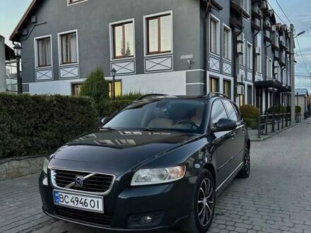 Вольво В50 2010 в Жовкве на Automoto.ua Серый Вольво В50, объемом двигателя 1.6 л и пробегом 242 тыс. км за 7500 $, фото 1 на Automoto.ua