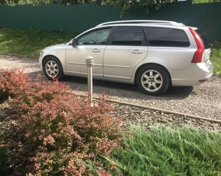 Серый Вольво В50, объемом двигателя 1.6 л и пробегом 233 тыс. км за 7200 $, фото 1 на Automoto.ua