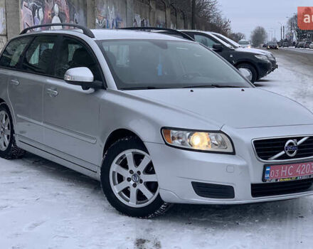 Сірий Вольво V50, об'ємом двигуна 1.6 л та пробігом 268 тис. км за 7100 $, фото 1 на Automoto.ua