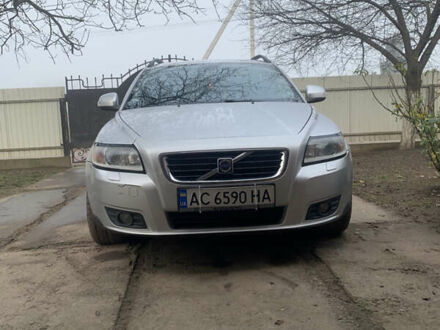 Серый Вольво В50, объемом двигателя 1.6 л и пробегом 300 тыс. км за 6400 $, фото 1 на Automoto.ua