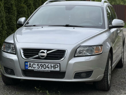 Сірий Вольво V50, об'ємом двигуна 1.56 л та пробігом 269 тис. км за 8099 $, фото 1 на Automoto.ua