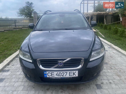 Вольво V50 2010 у Чернівцях на Automoto.ua Сірий Вольво V50, об'ємом двигуна 1.6 л та пробігом 240 тис. км за 7000 $, фото 1 на Automoto.ua