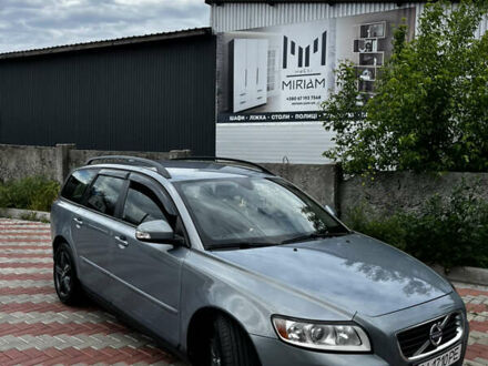 Вольво V50 2011 у Белой Церкве на Automoto.ua Сірий Вольво V50, об'ємом двигуна 1.56 л та пробігом 232 тис. км за 6700 $, фото 1 на Automoto.ua