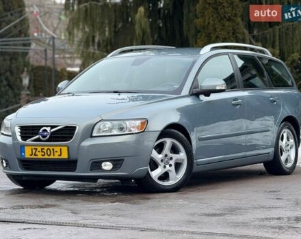 Сірий Вольво V50, об'ємом двигуна 1.6 л та пробігом 213 тис. км за 8350 $, фото 1 на Automoto.ua