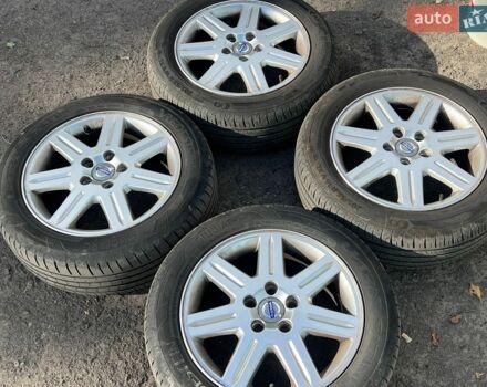 Сірий Вольво V50, об'ємом двигуна 2 л та пробігом 251 тис. км за 7950 $, фото 1 на Automoto.ua