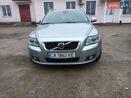 Серый Вольво В50, объемом двигателя 1.6 л и пробегом 222 тыс. км за 8700 $, фото 1 на Automoto.ua