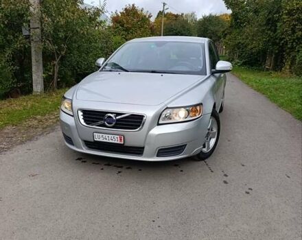 Сірий Вольво V50, об'ємом двигуна 1.6 л та пробігом 200 тис. км за 8200 $, фото 1 на Automoto.ua
