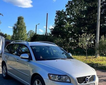 Сірий Вольво V50, об'ємом двигуна 1.98 л та пробігом 280 тис. км за 8200 $, фото 1 на Automoto.ua