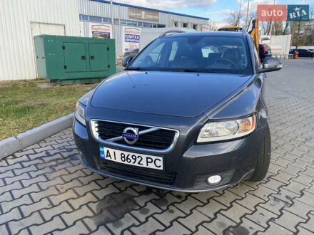 Вольво V50 2011 у Києві на Automoto.ua Сірий Вольво V50, об'ємом двигуна 1.56 л та пробігом 181 тис. км за 8200 $, фото 1 на Automoto.ua