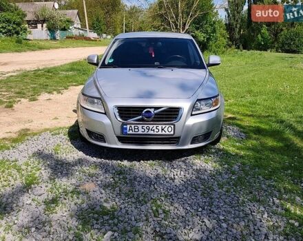 Сірий Вольво V50, об'ємом двигуна 1.56 л та пробігом 354 тис. км за 7500 $, фото 1 на Automoto.ua