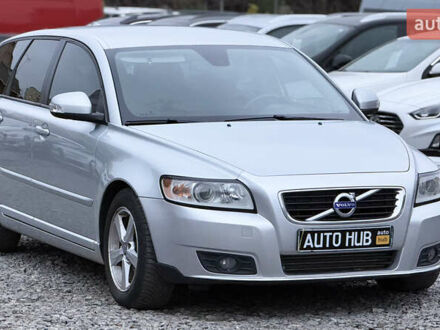 Сірий Вольво V50, об'ємом двигуна 1.56 л та пробігом 240 тис. км за 7900 $, фото 1 на Automoto.ua