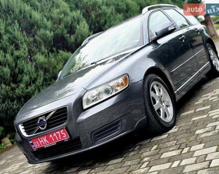 Сірий Вольво V50, об'ємом двигуна 1.6 л та пробігом 200 тис. км за 8700 $, фото 1 на Automoto.ua