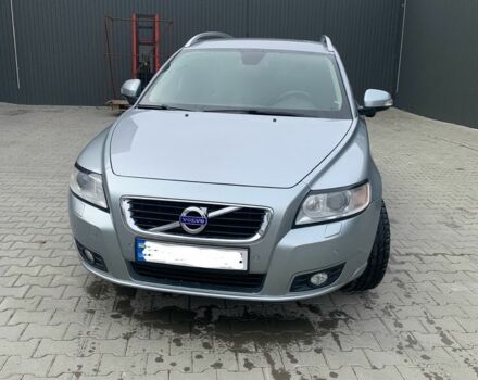 Сірий Вольво V50, об'ємом двигуна 1.6 л та пробігом 244 тис. км за 8600 $, фото 1 на Automoto.ua
