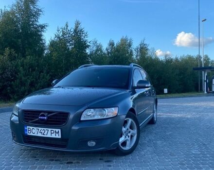 Сірий Вольво V50, об'ємом двигуна 1.56 л та пробігом 315 тис. км за 7600 $, фото 1 на Automoto.ua