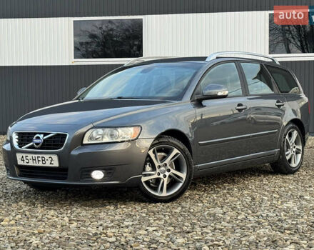 Сірий Вольво V50, об'ємом двигуна 1.6 л та пробігом 228 тис. км за 8950 $, фото 1 на Automoto.ua
