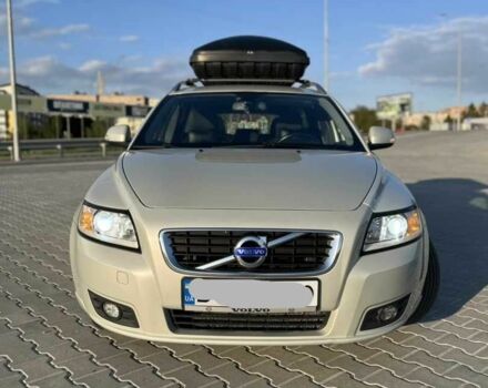 Вольво В50 2012 в Киеве на Automoto.ua Серый Вольво В50, объемом двигателя 1.6 л и пробегом 229 тыс. км за 8300 $, фото 1 на Automoto.ua