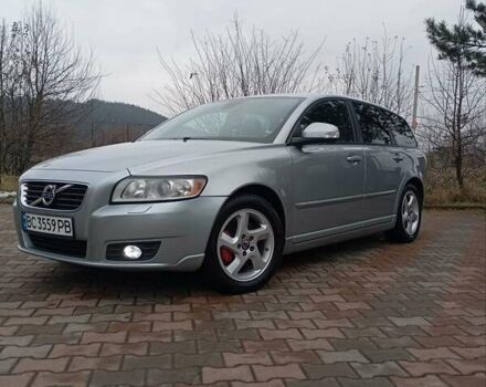 Сірий Вольво V50, об'ємом двигуна 1.6 л та пробігом 275 тис. км за 7800 $, фото 1 на Automoto.ua