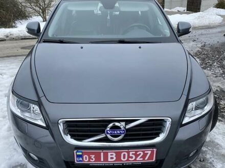 Серый Вольво В50, объемом двигателя 1.6 л и пробегом 224 тыс. км за 7999 $, фото 1 на Automoto.ua