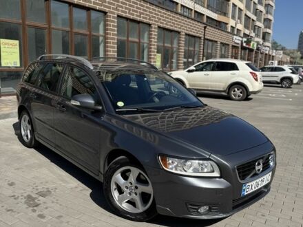 Вольво V50 2012 у Хмельницькому на Automoto.ua Сірий Вольво V50, об'ємом двигуна 2 л та пробігом 230 тис. км за 9999 $, фото 1 на Automoto.ua