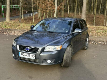Сірий Вольво V50, об'ємом двигуна 1.98 л та пробігом 273 тис. км за 9100 $, фото 1 на Automoto.ua