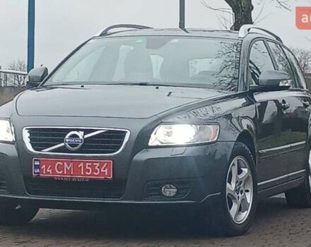 Сірий Вольво V50, об'ємом двигуна 0 л та пробігом 225 тис. км за 8750 $, фото 1 на Automoto.ua