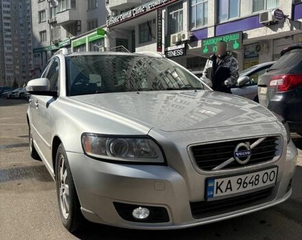 Сірий Вольво V50, об'ємом двигуна 1.6 л та пробігом 270 тис. км за 8599 $, фото 1 на Automoto.ua