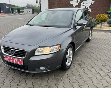 Сірий Вольво V50, об'ємом двигуна 1.6 л та пробігом 200 тис. км за 9300 $, фото 1 на Automoto.ua