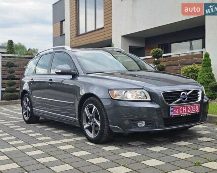 Сірий Вольво V50, об'ємом двигуна 1.6 л та пробігом 184 тис. км за 8750 $, фото 1 на Automoto.ua