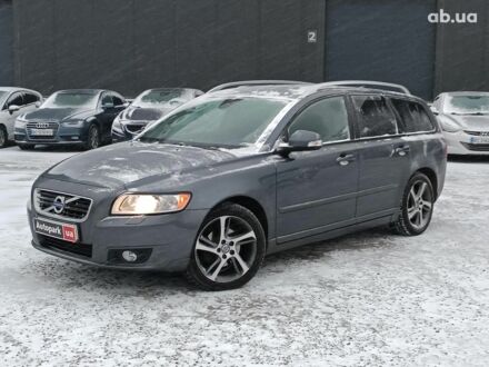 Сірий Вольво V50, об'ємом двигуна 1.6 л та пробігом 259 тис. км за 8190 $, фото 1 на Automoto.ua