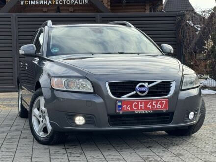 Сірий Вольво V50, об'ємом двигуна 1.6 л та пробігом 218 тис. км за 8799 $, фото 1 на Automoto.ua