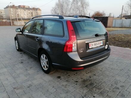 Вольво V50 2012 у Здолбунове на Automoto.ua Сірий Вольво V50, об'ємом двигуна 0 л та пробігом 197 тис. км за 8599 $, фото 1 на Automoto.ua