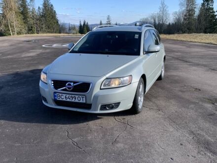 Сірий Вольво V50, об'ємом двигуна 1.6 л та пробігом 244 тис. км за 7500 $, фото 1 на Automoto.ua