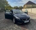 Синий Вольво В50, объемом двигателя 1.6 л и пробегом 261 тыс. км за 10496 $, фото 1 на Automoto.ua