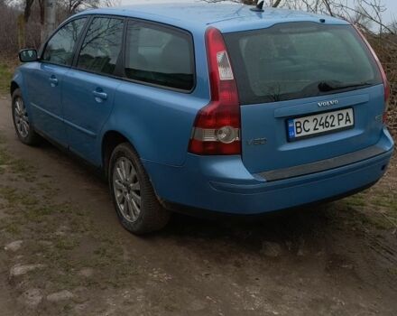 Синий Вольво В50, объемом двигателя 2 л и пробегом 289 тыс. км за 5100 $, фото 6 на Automoto.ua
