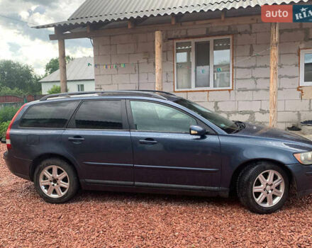 Синий Вольво В50, объемом двигателя 2 л и пробегом 250 тыс. км за 5100 $, фото 4 на Automoto.ua