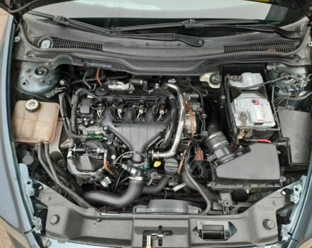 Синій Вольво V50, об'ємом двигуна 2 л та пробігом 380 тис. км за 6600 $, фото 16 на Automoto.ua