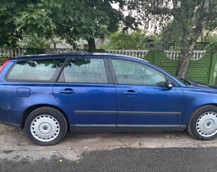 Синий Вольво В50, объемом двигателя 2 л и пробегом 300 тыс. км за 4000 $, фото 1 на Automoto.ua